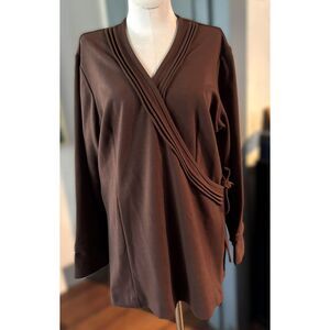 TravelSmith Pleated Neck Surplice Wrap Top Wrinkle Free Made in USA L